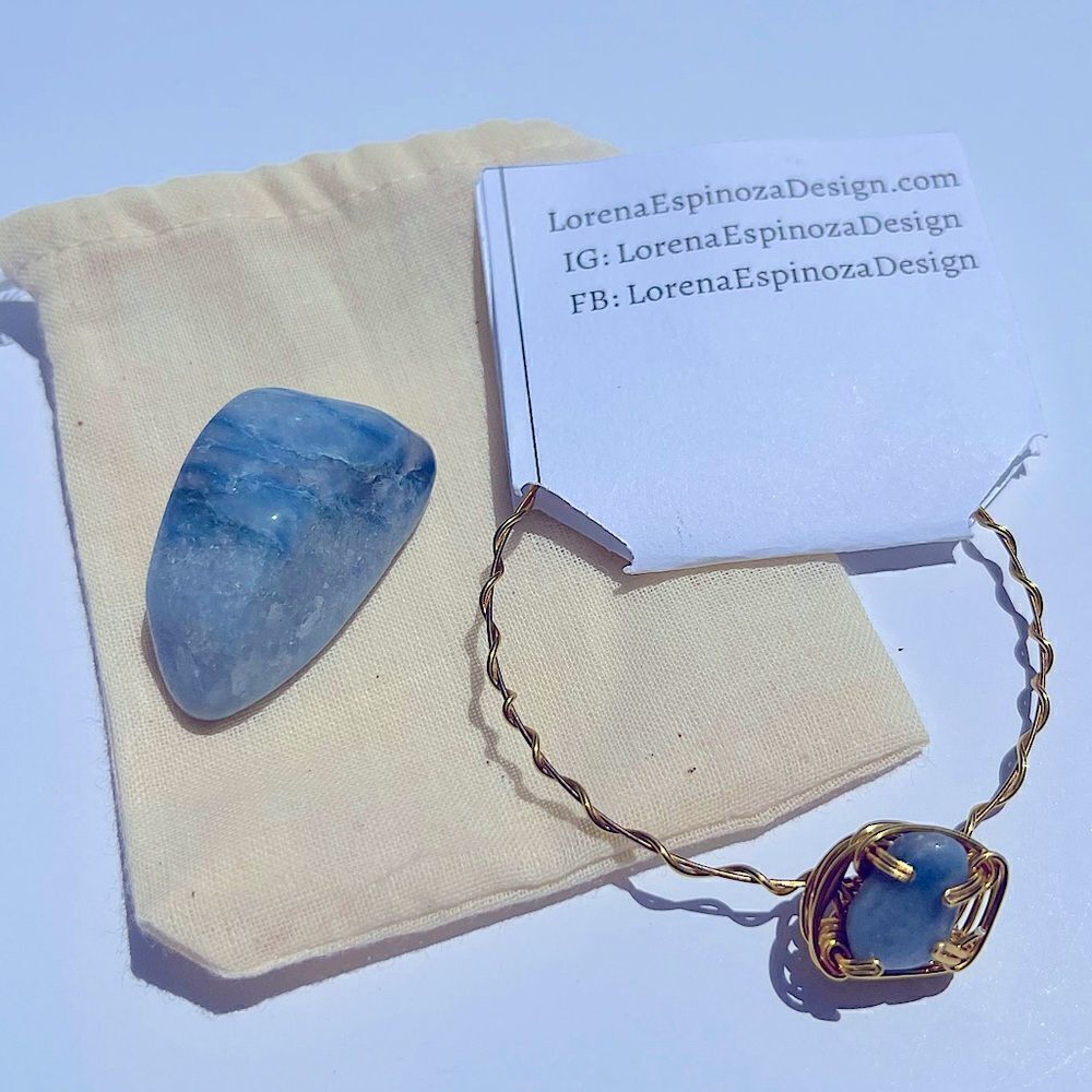 BLUE QUARTZ PALM STONE & MATCHING WIREWRAPPED GEMSTONE BRACELET SET